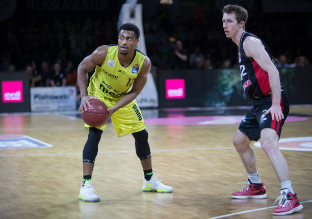 与杨翰森早 与杨翰森早