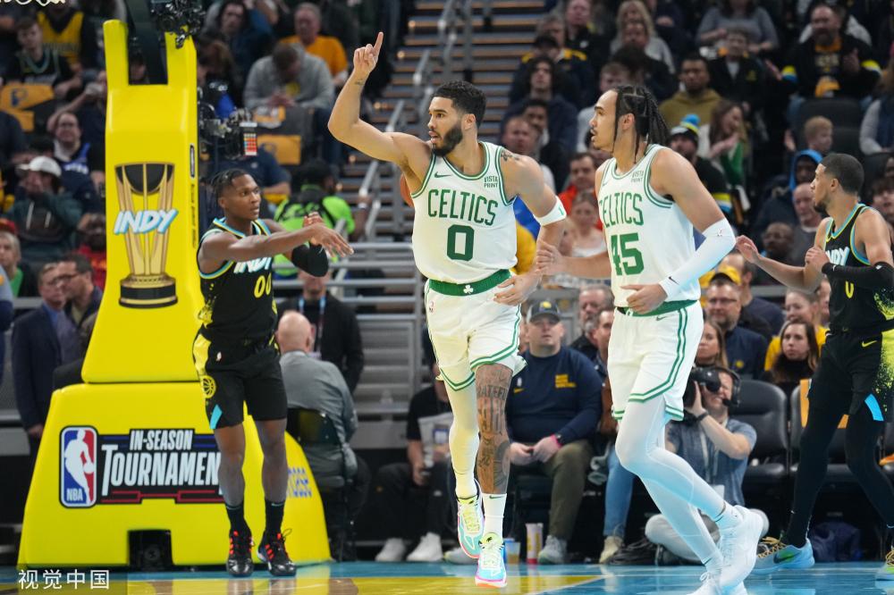 在休赛期并 在休赛期并