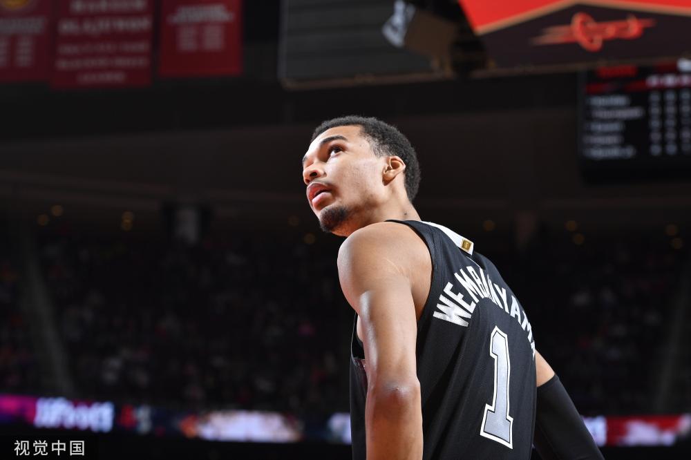 外赛场上崭 外赛场上崭